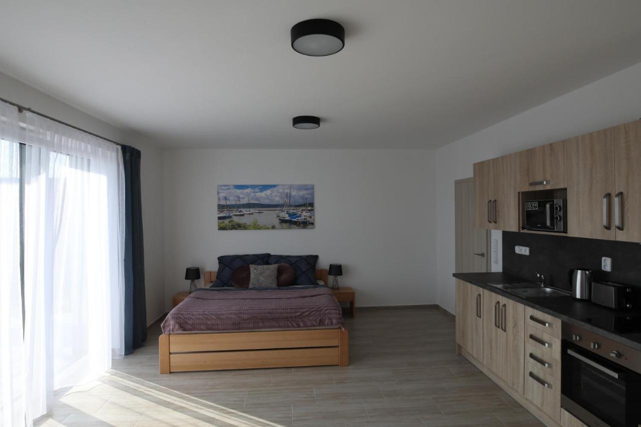 Apartmany Allis Lipno nad Vltavou Zewnętrze zdjęcie